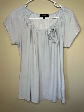 Liz McCoy Light Gray Tie-Neck Short Sleeve Blouse - XL P2P 22” Length 27”